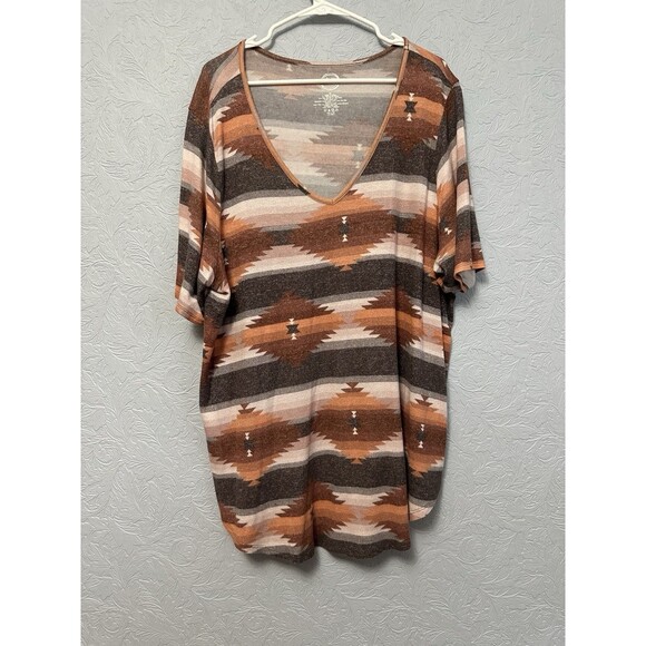 Maurices 24/7 Size 2X V Neck Top L3 - Picture 1 of 6